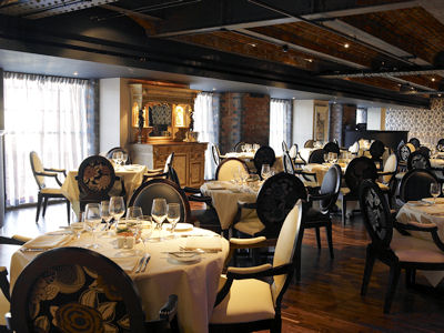 Manchester 235 Icon VIP Bar