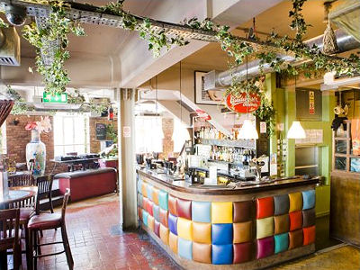Odder Bar, Manchester