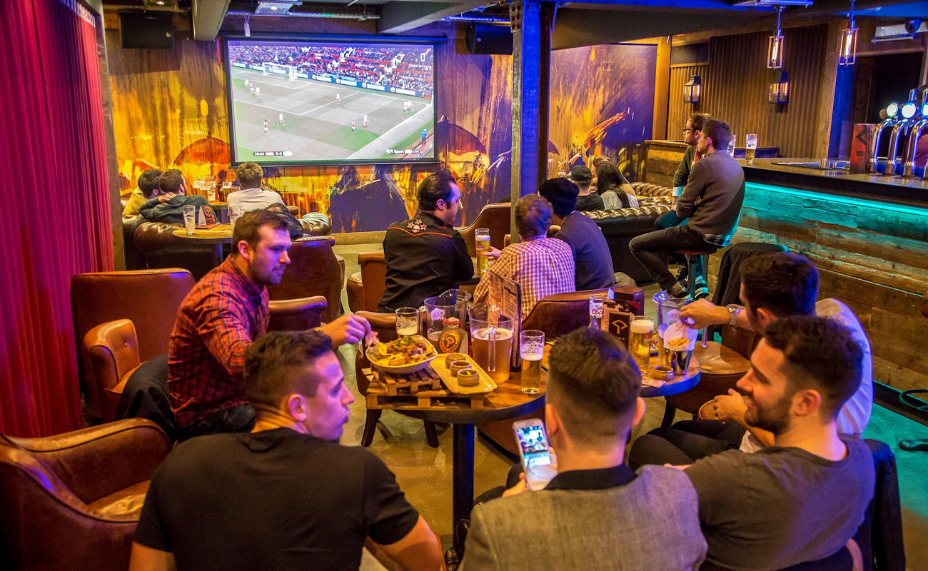 Live Sports Bars In Manchester - Dive Manchester