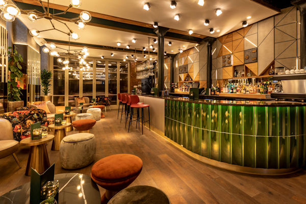 Manchester Bars - The Peterman Bar
